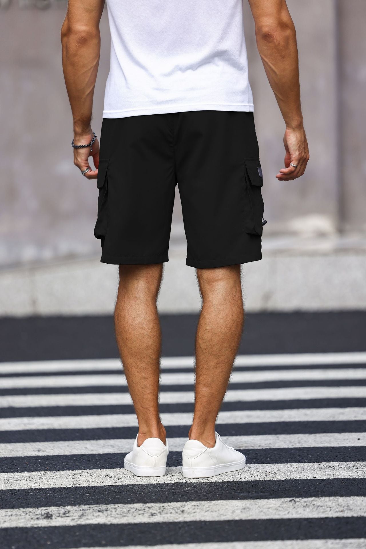 KZZ Men's Solid-Color Cargo Shorts with Flap Pockets
