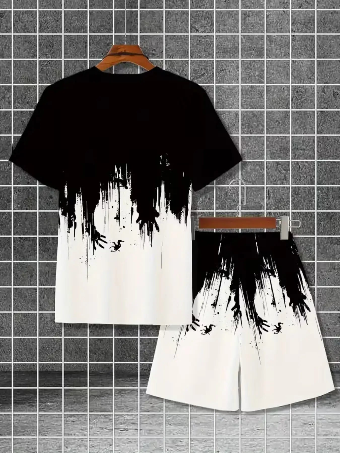 KZZ Men's Geometric Print Short-Sleeve T-Shirt and Athletic Shorts