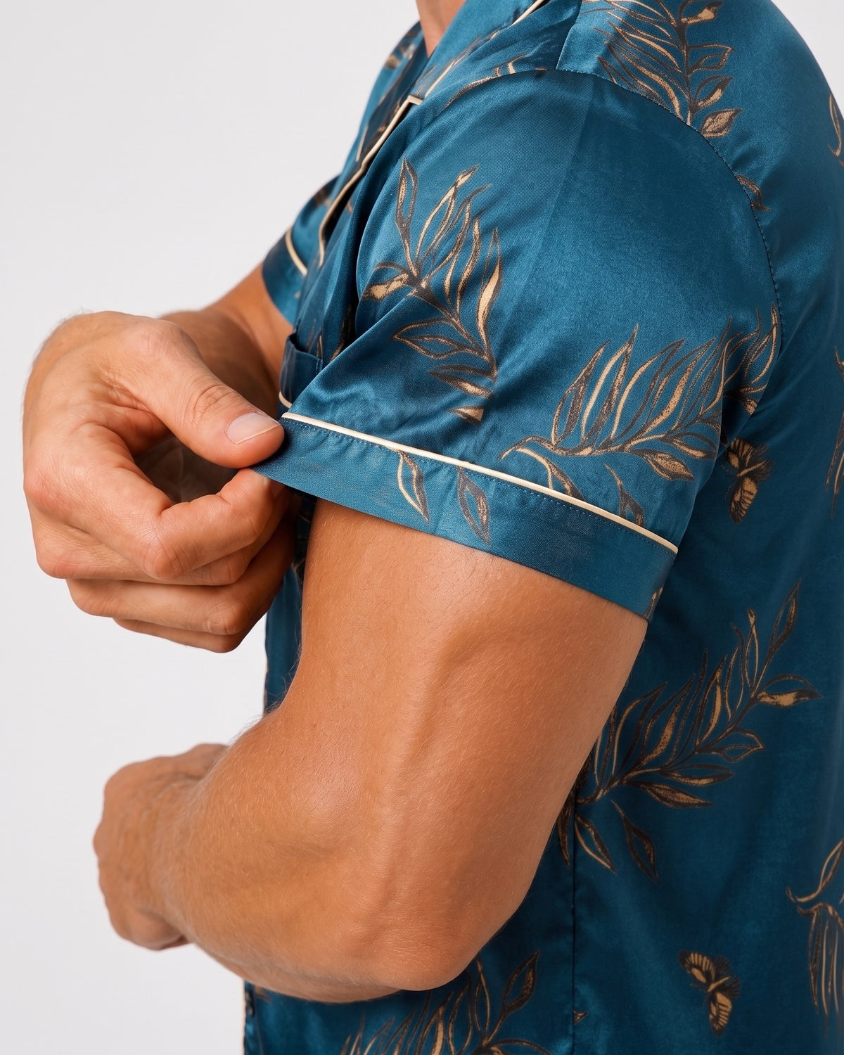 KZZ  Men's Leaf Print Short-Sleeve Pants Open-Flap Button Collar Pajama Set