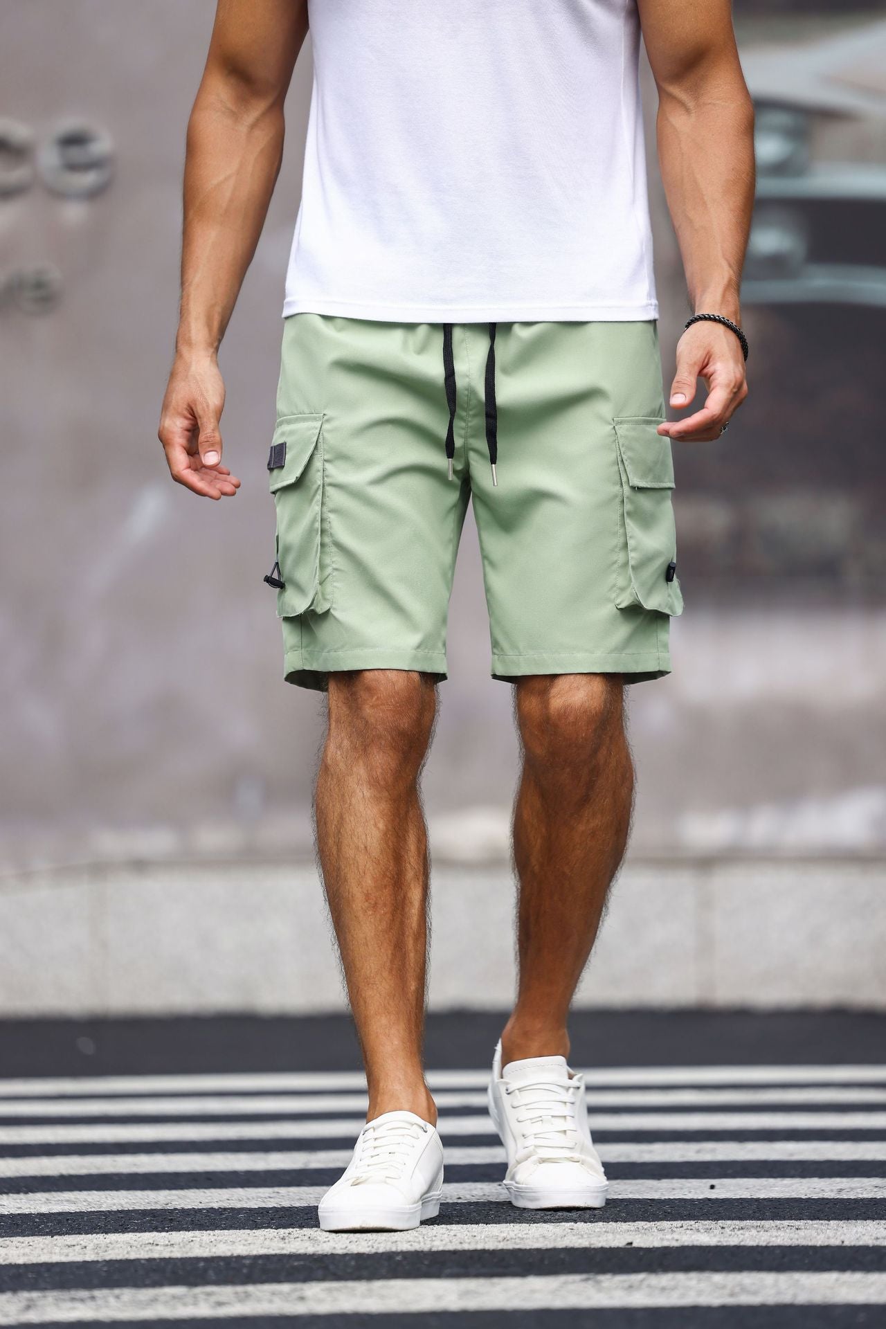 KZZ Men's Solid-Color Cargo Shorts with Flap Pockets